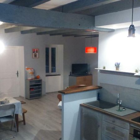 Marmanhac Maison A La Campagne Au Coeur Du Cantal Dept 15 מראה חיצוני תמונה